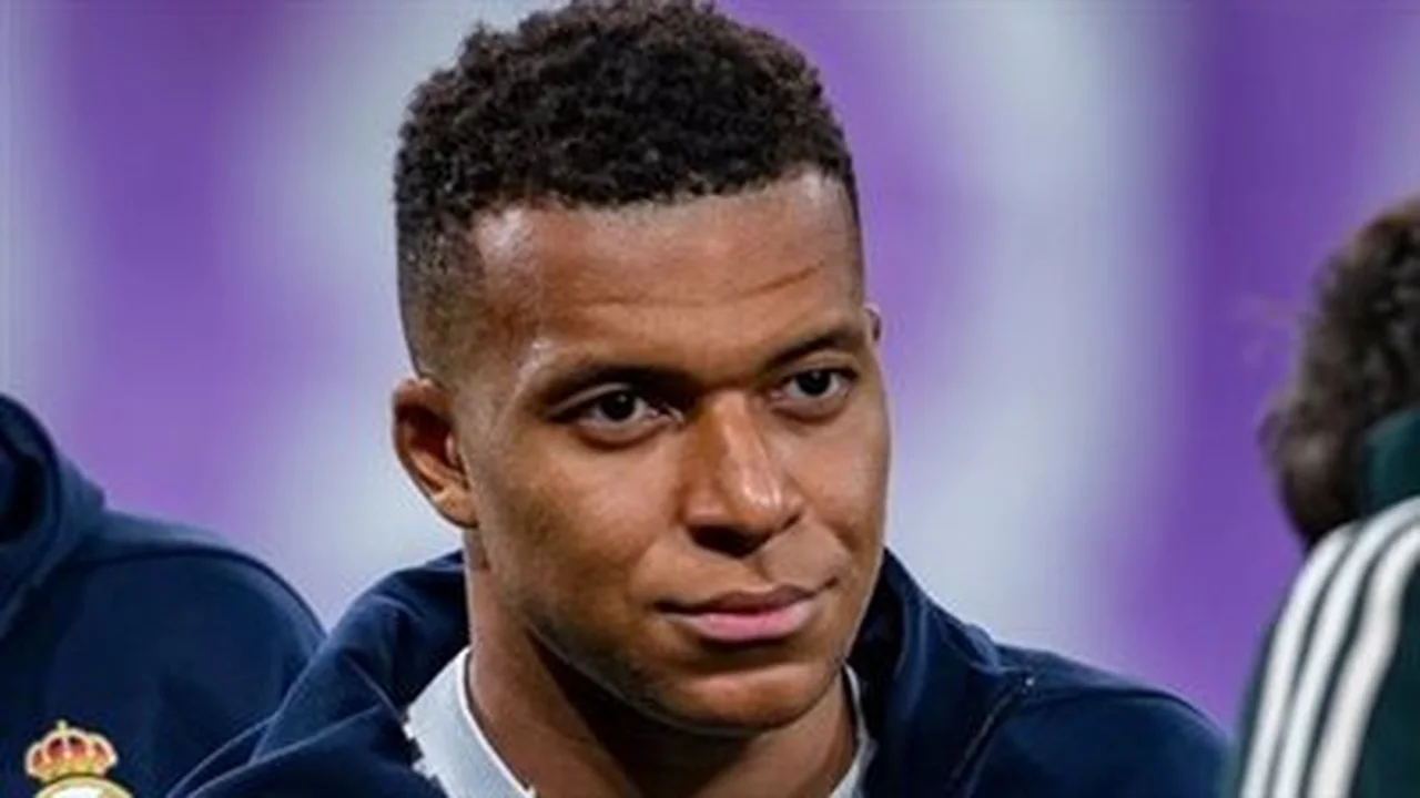 مبابي يفوز بجائزة البيتشيشي بعد موسم استثنائي مع ريال مدريد